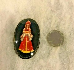 «As Is» Russian Bread and Salt Hospitality Lacquer Pin 2 3/8 Inches High