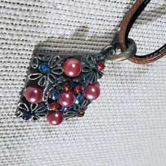 Rustic Antique Bronze Rhinestones Gatsby Daisy Pendant Necklace Vegan Leather