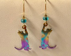 Estate Vintage Holly Yashi Cat Earrings Blue Purple Yellow Niobium Blue Crystal