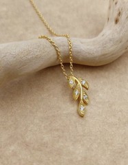 Leaf Design CZ Chain Necklace 22kt Solid Gold Handcrafted 16 in Women Jewelry