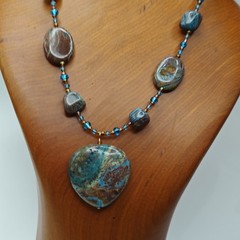 17″ Paisley Or Crazy Lace Agate Brown Blue Artisan Pendant Necklace