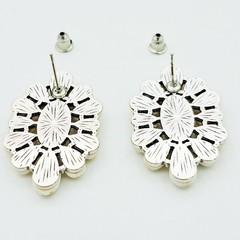 White Howlite Style Oval Cluster Earrings Silver Tone Post Back 1.25″