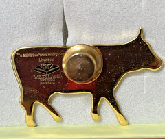 Vintage Westland CowParade 2002 TieTac/Pin & GP & Floral Yard Design 1 1/2″L