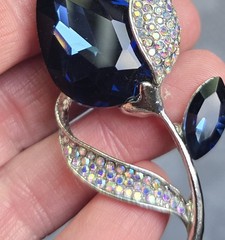 Large Dark Blue Floral MAGNETIC brooch silver-tone AB. Pin Free Magnetic clasp