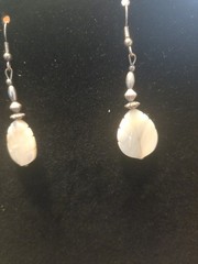 Genuine large carved mother of pearl leaf necklace – 26″ & Earrings M