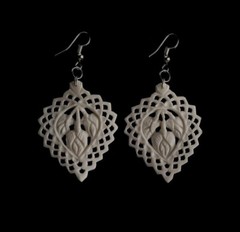 HANDCRAFTED EARRINGS JEWELLERY BUFFALO BONE CARVING GIRL WOMAN 1 PAIR ONLY