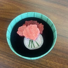 Erstwilder Brooch «By Any Other Name» Roses NIB A Year In Bloom Collection