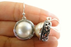 White Mabe Pearl Scroll Design Edge 925 Sterling Silver Dangle Drop Earrings