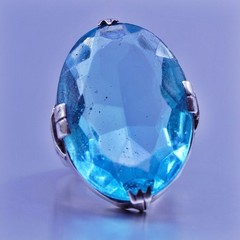 Size 3.5, vintage Sterling 925 silver handmade cocktail ring with blue glass