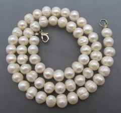 White Cultured Freshwater Pearl Strand Necklace 7mm – 9mm 19 1/2″