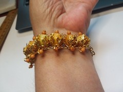 7.5″ 12 mm Center Sunflower Colored Bead Bracelet W/ Filigree Accent 06-01-2026