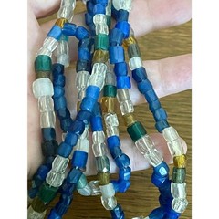 Vintage Glass Bead Necklace 22″ long Blue, Green & White Excellent