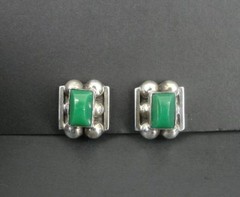 Earrings Silver Green Onyx Stone Vintage Bead Look Sterling 925 Screw Back