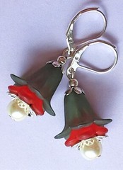 Vine GREEN Cherry RED acrylic FLOWER earring SP LEVER BACK