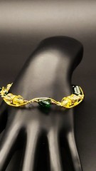 Uranium Czech glass bead and Emerald color antiquelampwork non glow bracelet 7.5