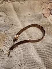Goldtone Herringbone Snake Chain Bracelet 7 1/2 Inches