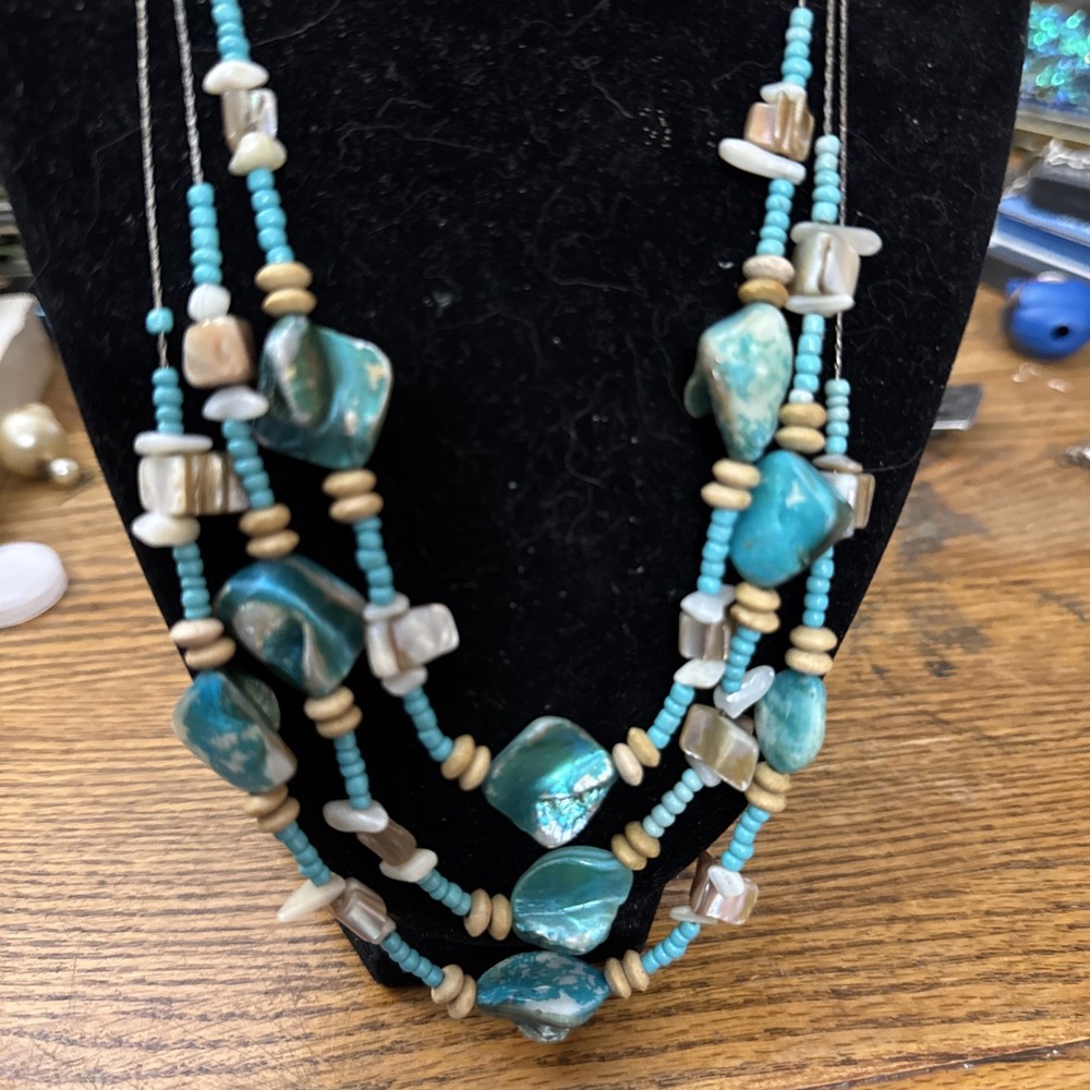 Turquoise And Shell Plus Glass Beads Necklace 3 Strand