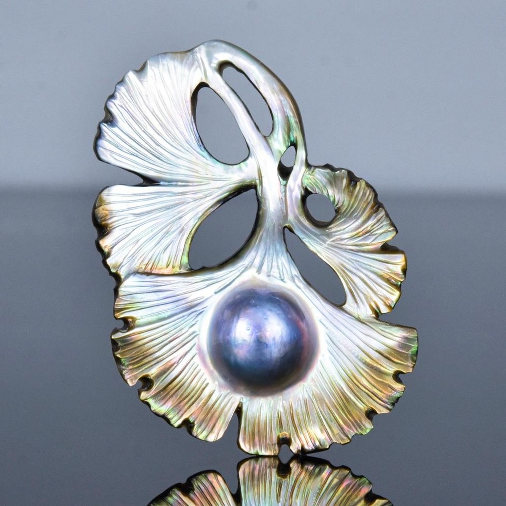 Mabe Blister Pearl Ginkgo Leaf Carved Shell Pendant Handmade Jewelry Supply 13 g