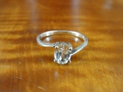 Cubic Zirconia oval Stone Solitaire Band Sterling Silver 925 Ring Size 7
