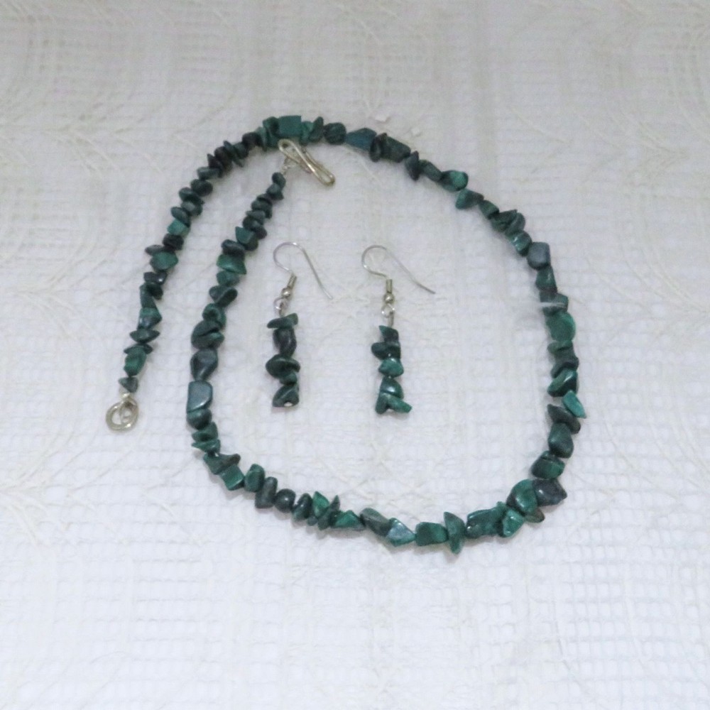 Handmade Necklace & Dangle Earring Set Malachite Chips 17 Inch Women Casual Wear