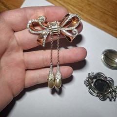 Sterling silver vintage brooch Pin lot Bow Lot Of 3. 46.8 grams Costume jewelry.