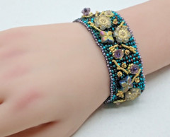 Beaded/Embellished Bracelet!-«Floral»-Crystal and Gold-PERLEJEUX (R)–NEW!