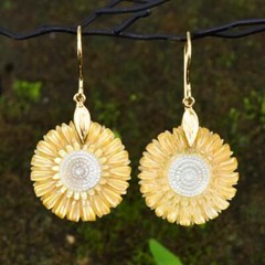 Flower Earrings Mother-of-Pearl & Vermeil Gold-plating on Sterling Silver 4.68 g