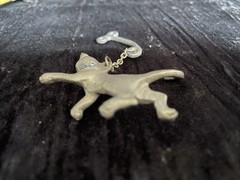 Vintage Cast Pewter Cat with leash Pin/Pendant Beautiful RARE Rhinestones Blue