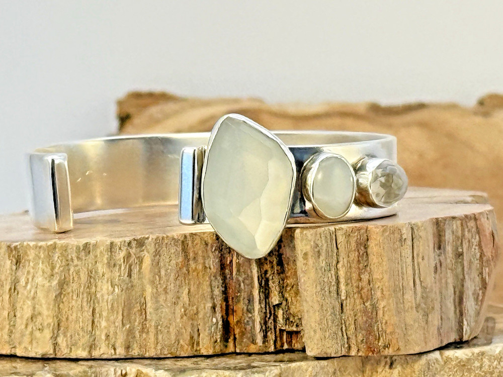 Lilly Barrack Sterling Silver Quartz 3 stone Modern Style Cuff Bracelet–295.26