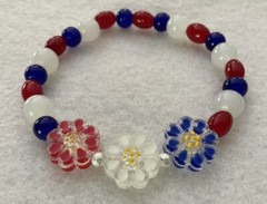 Red White & Blue Ladies 4th of July/Patriotic LampWork Flower Beaded Bracelet