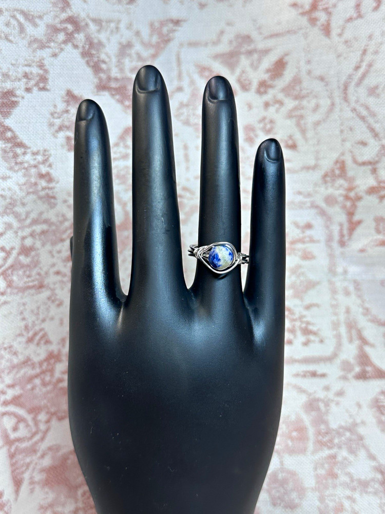 Wire Wrapped Silver Tone Metal Ring with Round Blue & White Stone Size 7