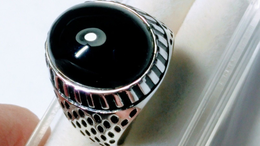 GRANDEUR STERLING SILVER .925 WITH BLACK ONYX RING IN SIZE 9.25-9.5!