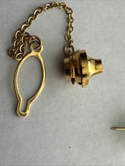 18k Yellow Gold Green Jade Tie Pin