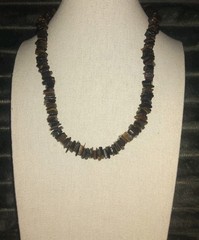 Vintage Tigers Eye Gemstone Beaded Chip Necklace, Choaker, 17 in Barrel Clasp
