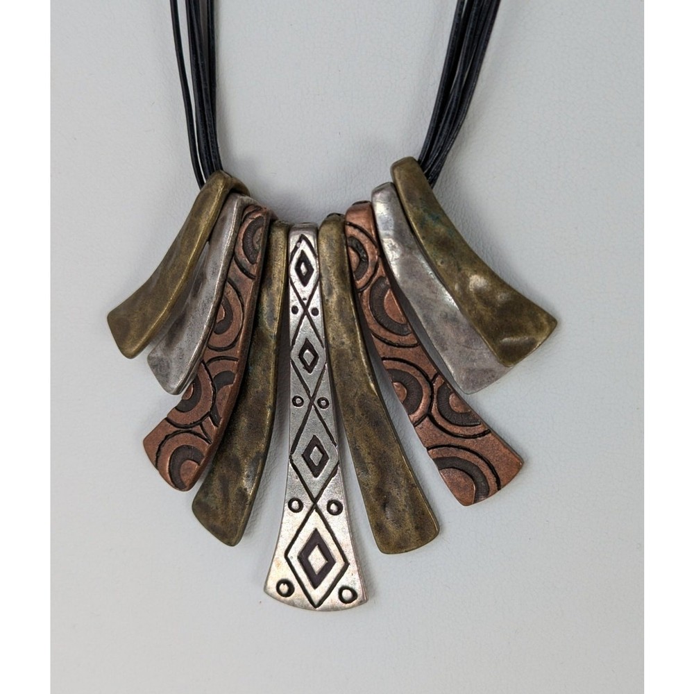 Vintage Chico’s mixed metals +Leather necklace 16-20″Ethnic16-20″ with extender