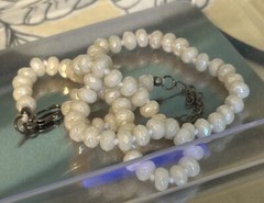 HAND KNOTTED IRREDESCENT WHITE QUARTZ FACETED RONDELLE BEAD NECKLACE 16.25-18”