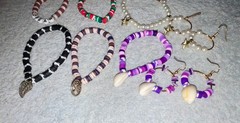 17 Homemade Stretch Clay Bead Bracelets 2 Pr Earrings Multicolor 5.5-7”