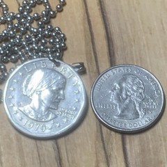 Susan B. Anthony Dollar Coin Pendant Necklace Eagle United States Great Gift 🎁