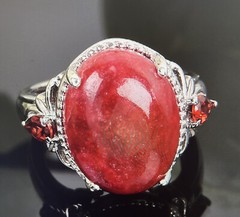 Norwegian Thulite and Mozambique Garnet Ring 6 Platinum Over Sterling Silver
