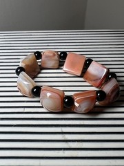 Womens Vintage Estate Agate Bracelet stretch band (as is condition- see details)