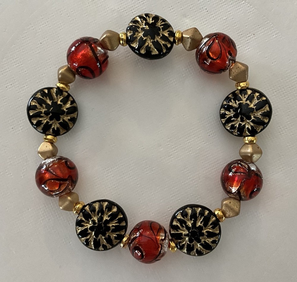 Ladies Crimson, Black &Gold LampWork & Czech Glass Beaded Stretch Bracelet 7.25”