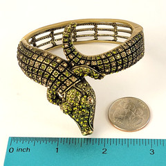 Heidi Daus Alligator Hinged Cuff Bangle Bracelet Olivine Peridot Crystal 7″