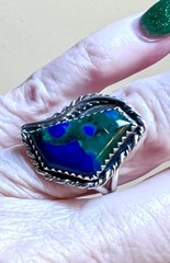 LOVELY, Unique Vintage Artisan Sterling Silver & Chrysocolla/Malachite Ring