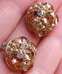 Vtg MCM Gold Tone FACETED PEACH RHINESTONE Domed Post Earrings PRONG SET 1950s