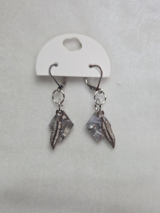 Handcrafted Silver Feather Pierced Earrings Silver Tone Gray White Handmade