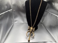 VINTAGE BRASS ELEPHANT PENDANT 2 5/16 X5 1/4″ NECKLACE 34″ SIGNED «OR» 267.5 GRA