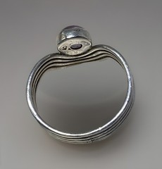 Modernist Handmade Curvy 925 Sterling Round Amethyst Solitaire Ring Sz 6.5 2.4g