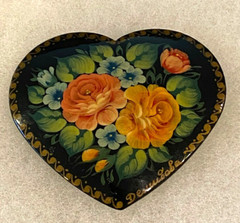 Russian Lacquer Heart Pin with Pink and Yellow Roses – 2 Inches Long NOS