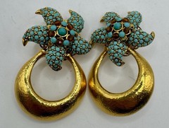 Barrera Gold earrings featuring starfish design adorned with turquoise cabochons