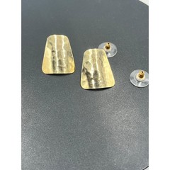 14k Yellow Gold Hammered Textured Trapezoid Shape Flared Artisan Earrings 2.1 gr